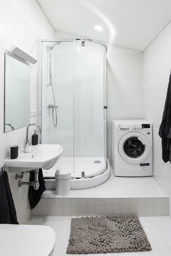 Deluxe Apartments By Hostlovers Kaunas Exterior photo